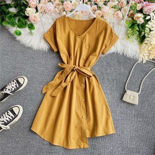 V-neck Vintage Short-sleeve Dress