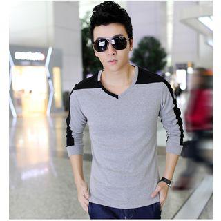 Two Tone Long Sleeve V-neck T-shirt