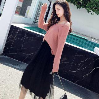 Set: V-neck Sweater + Velvet Mesh Skirt