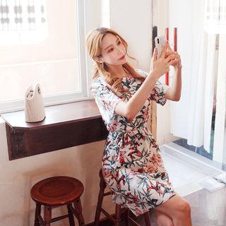 Short-sleeve Floral Print Dress With Sash