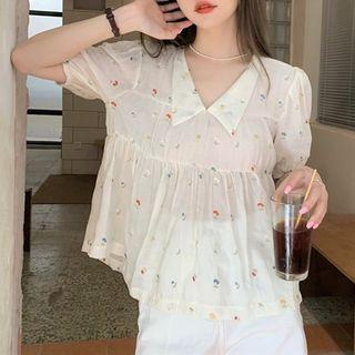 Short-sleeve V-neck Embroidered Blouse