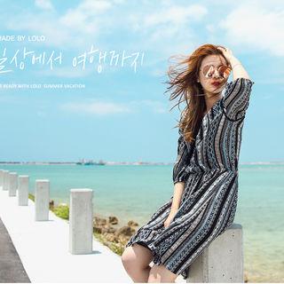 Tassel-neck Gathered-waist Pattern Dress
