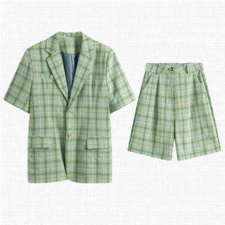 Short-sleeve Plaid Single-breasted Blazer / Wide Leg Shorts