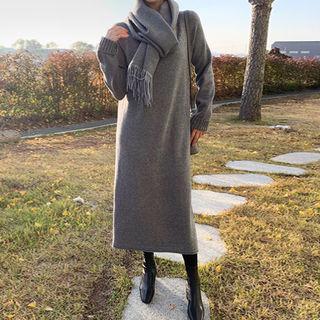 Round-neck Raglan-sleeve Knit Dress