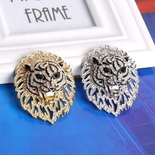 Lion Alloy Brooch