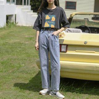 Straight-fit Jeans / Elbow-sleeve Printed T-shirt