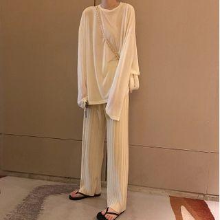 Plain Long-sleeve T-shirt / Ribbed Wide-leg Pants