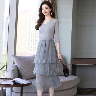 V-neck 3/4-sleeve Tiered Dress