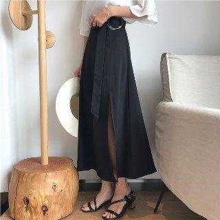 Set: Off-shoulder Top + Maxi Skirt