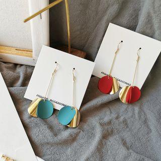 Matte & Meal Disc Dangle Earring / Clip-on Earring