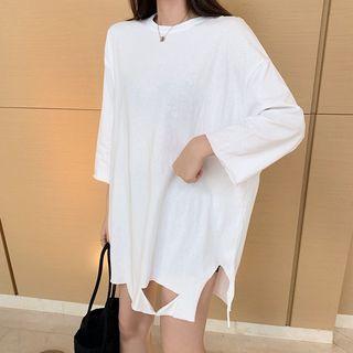 Short-sleeve Distressed Split Hem Plain Tee White - One Size