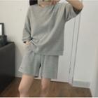 Set: 3/4-sleeve Sweatshirt + Shorts