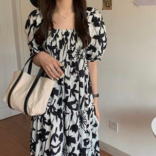 Puff-sleeve Square Neck Print Midi A-line Dress Black & White - One Size