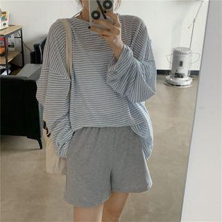 Long-sleeve Striped Sheer T-shirt / Wide-leg Shorts