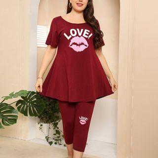 Set: Short-sleeve Lips Print T-shirt + Cropped Pants