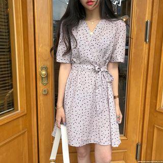 Short Sleeve Print Tie-waist A-line Dress