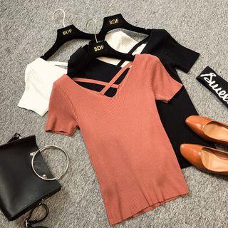 Lattice V-neck Short-sleeve Knit Top