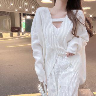 Plain Sweater / Camisole Top / Wide Leg Pants