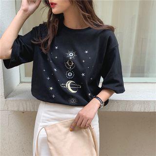 Short-sleeve Moon Embroidery T-shirt