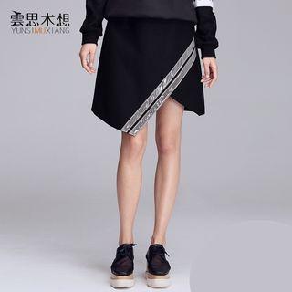 Panel Asymmetric Skirt