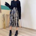 Fray Hem Plaid Straight-fit Midi Skirt / Distressed Cropped Sweater