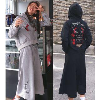 Embroidered Hooded Zip Jacket / Cropped Wide-leg Drawstring Sweatpants