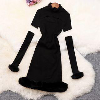Short Sleeve Mock Neck Dress With Mittens
