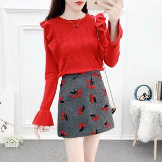 Set: Plain Ruffled Knit Top + Applique A-line Skirt