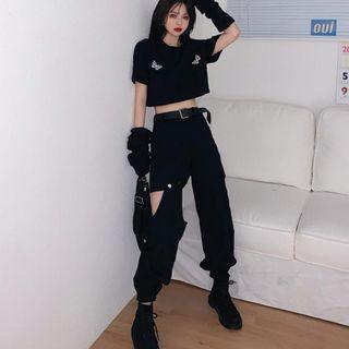 Butterfly Print Removable Sleeve Cropped T-shirt / Asymmetric Cutout Cargo Pants
