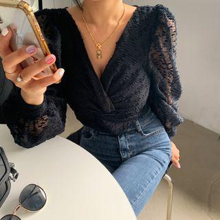 Balloon-sleeve Knotted Cropped Lace Blouse