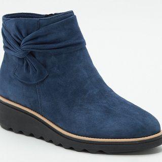 Faux Suede Twisted Platform Ankle Boots