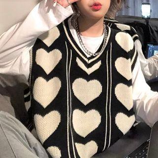 Long-sleeve T-shirt / Heart Print Knit Vest