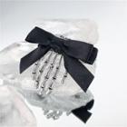Ribbon Hand Bone Alloy Hair Clip Black & Silver - One Size