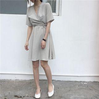 Tie-waist Elbow-sleeve A-line Dress