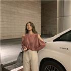 Cold-shoulder Long-sleeve T-shirt / Tapered Pants