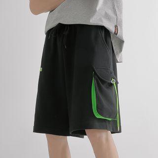Wide Leg Cargo Sweatshorts