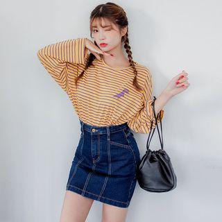 Dinosaur-printed Stripe T-shirt