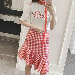 Set: Lettering Elbow Sleeve Cut Out Shoulder T-shirt + Plaid Ruffle Hem Skirt
