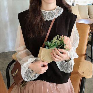Plain Loose-fit Vest / Lace Long-sleeve Blouse