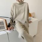 Turtleneck Sweater / Knit Pants