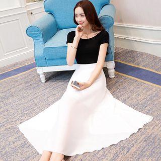 Short Sleeve Midi Flared Dress