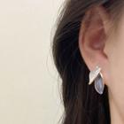 Leaf Stud Earring A387 - 1 Pair - Blue & White - One Size