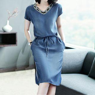 Short-sleeve Contrast Trim A-line Denim Dress