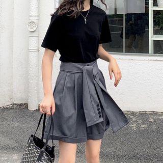 Set: Short-sleeve T-shirt + Tie-waist Wide Leg Shorts