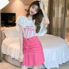 Lettering Fringed Trim Short-sleeve T-shirt / High-waist Mini A-line Skirt