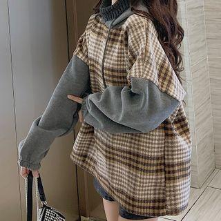 Houndstooth Paneled Mock Neck Sweatshirt