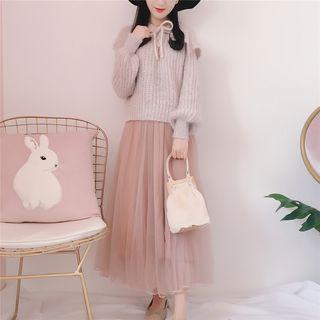 Set: Cable Knit Sweater + Sleeveless Pleated Midi Dress
