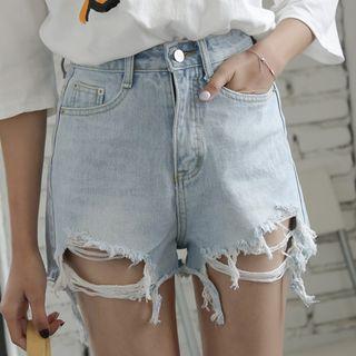 Ripped Denim Shorts With Belt