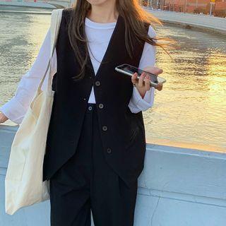 Long-sleeve T-shirt / Wide-leg Pants / Vest