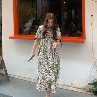 Puff-sleeve Floral Midi A-line Dress Black & Almond - One Size